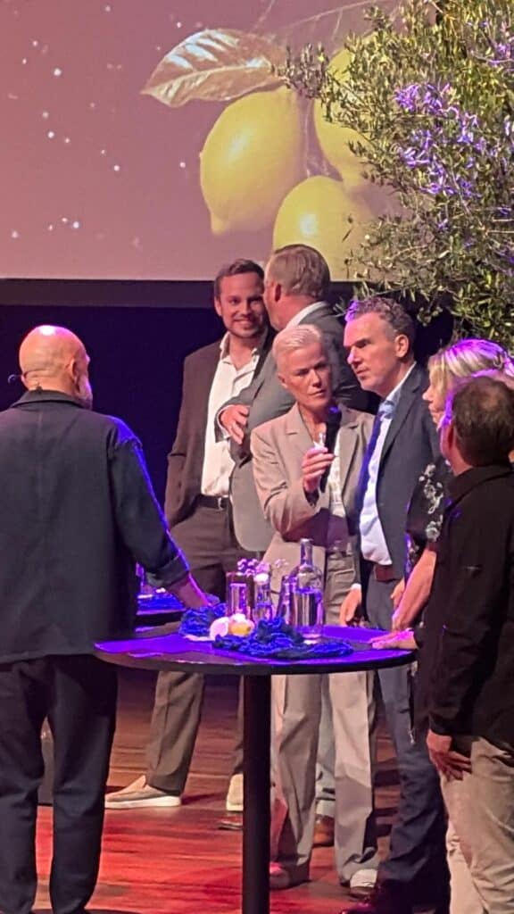 Napraten na de uitreiking van de Apeldoorn Business Awards