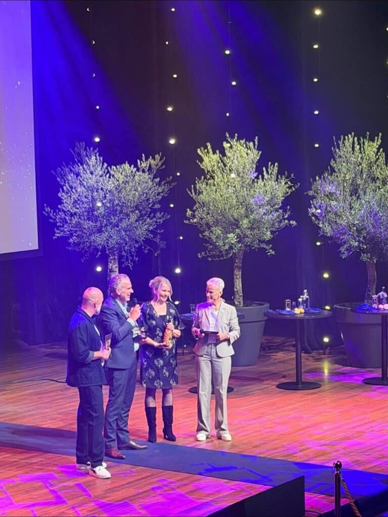 Uitreiking van de award in de categorie Industrie & Technologie